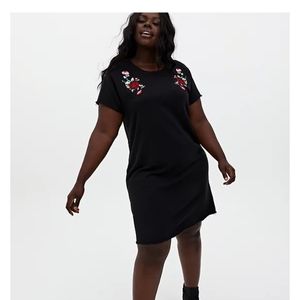 Torrid sweatshirt terry dress size 10 euc with roses & skulls